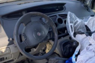 Moteur essuie glace avant RENAULT GRAND SCENIC 2