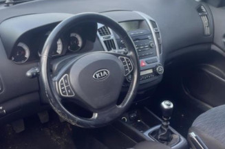 Face avant KIA CEE-D 1