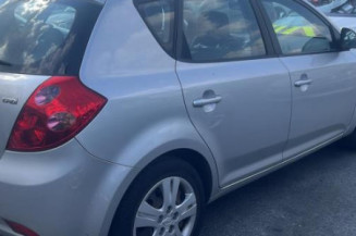 Face avant KIA CEE-D 1