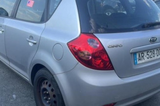 Face avant KIA CEE-D 1
