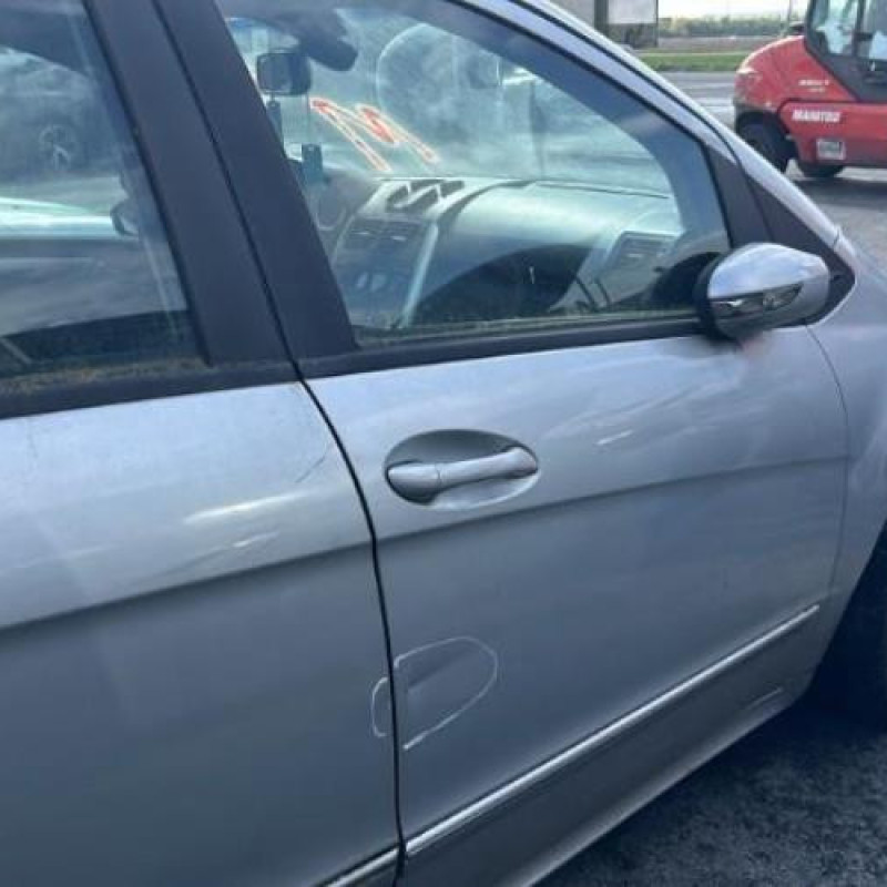 Serrure avant gauche MERCEDES CLASSE A 169 Photo n°16