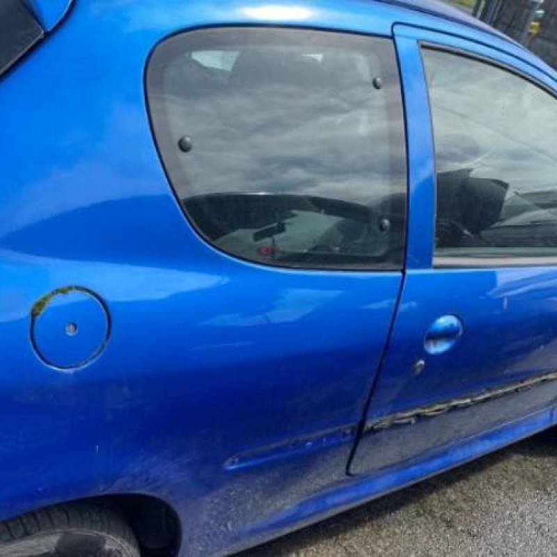 Boitier air bag PEUGEOT 206 Photo n°15