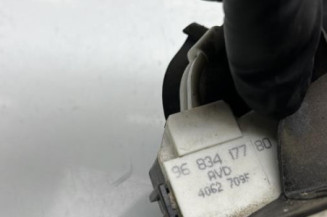 Serrure avant droit PEUGEOT 407