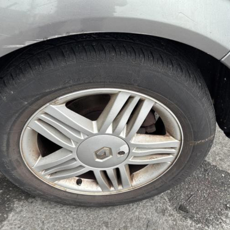 Bras essuie glace arriere RENAULT SCENIC 2 Photo n°18