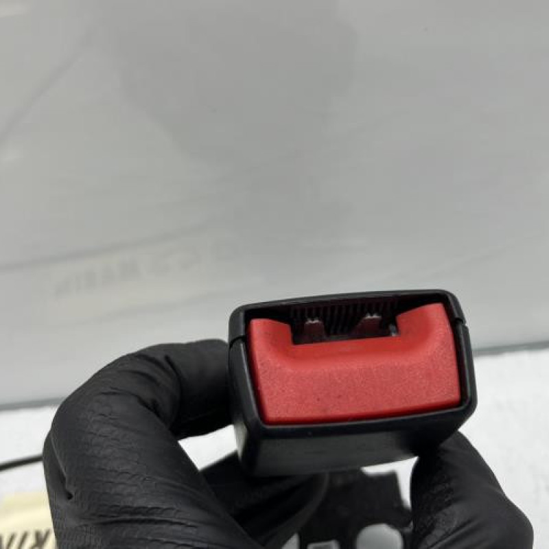 Attache ceinture arriere gauche OPEL CORSA E Photo n°4