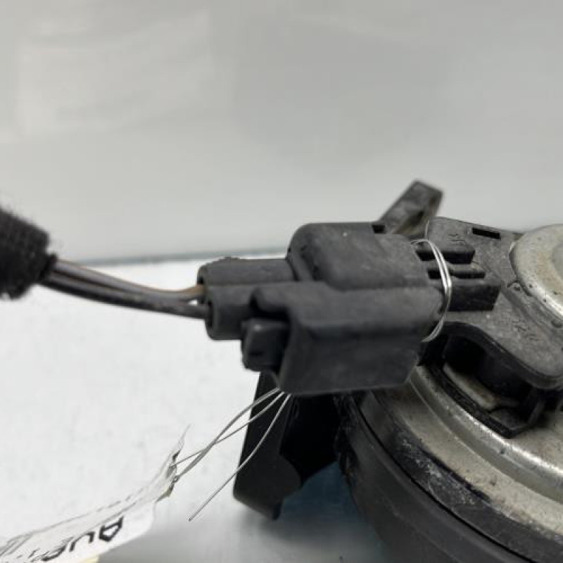 Avertisseur/Klaxon OPEL CORSA E Photo n°4