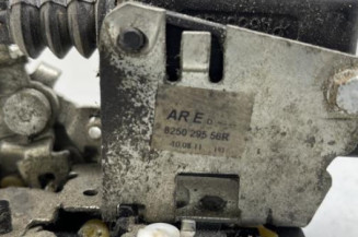 Serrure arriere droit DACIA DUSTER 1