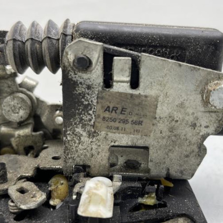 Serrure arriere droit DACIA DUSTER 1