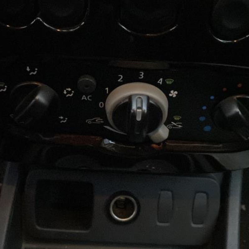 Pivot de moyeu avant gauche DACIA DUSTER 1 Photo n°12