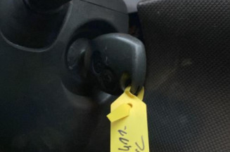 Pivot de moyeu avant gauche DACIA DUSTER 1