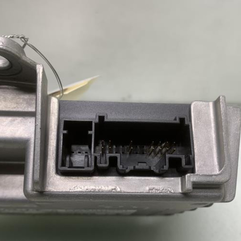 Boitier air bag RENAULT CLIO 3 Photo n°6