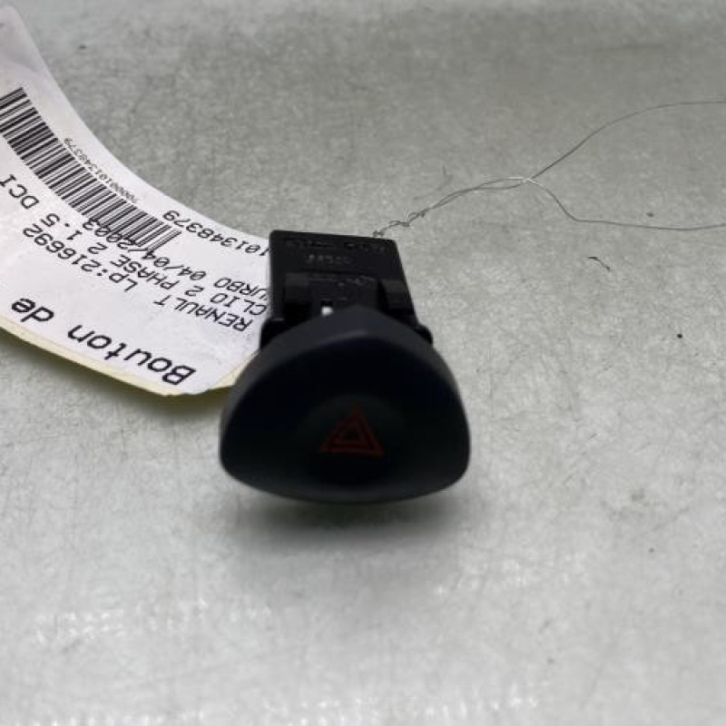 Bouton de warning RENAULT CLIO 2 Photo n°1