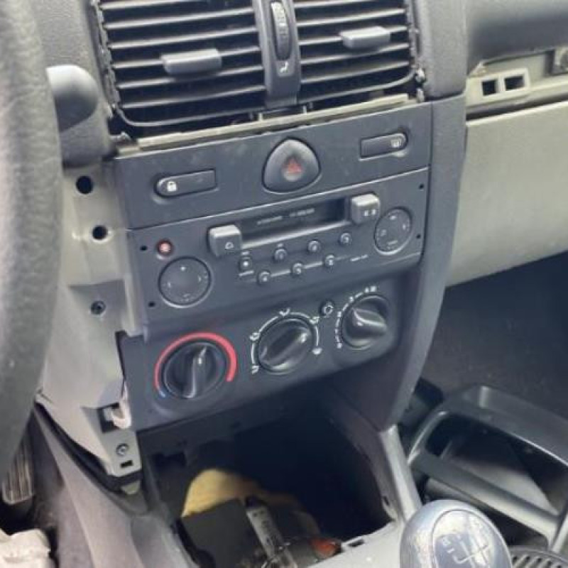 Bouton de warning RENAULT CLIO 2 Photo n°5