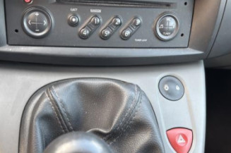 Pivot de moyeu avant gauche RENAULT SCENIC 2