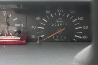 Bras essuie glace avant droit PEUGEOT 205