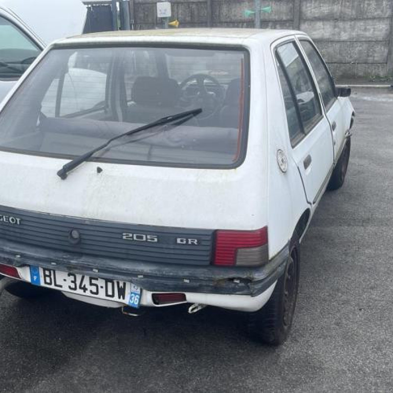 Bras essuie glace avant droit PEUGEOT 205 Photo n°10
