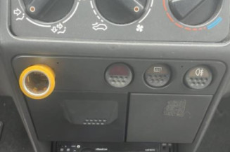 Bras essuie glace avant droit PEUGEOT 205