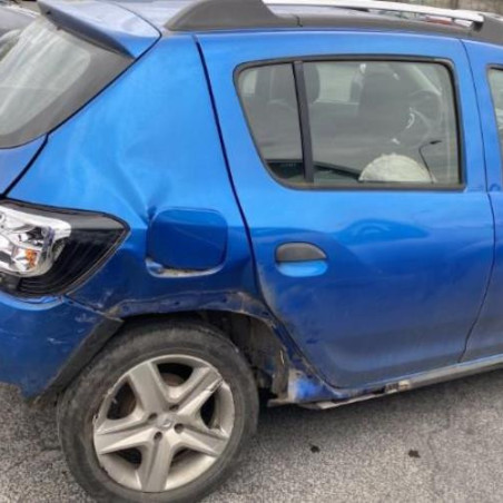 Feu arriere stop central DACIA SANDERO 2