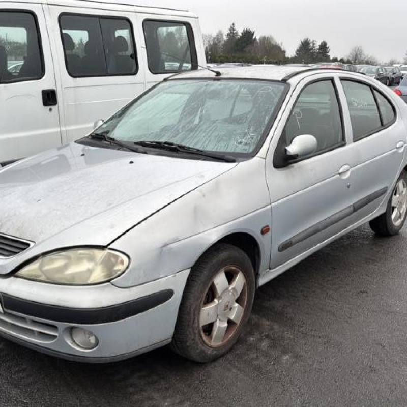 Plage arriere RENAULT MEGANE 1 Photo n°5