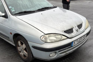 Plage arriere RENAULT MEGANE 1