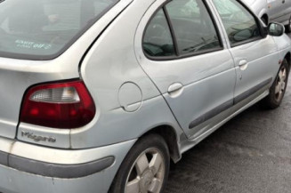 Plage arriere RENAULT MEGANE 1