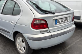 Plage arriere RENAULT MEGANE 1