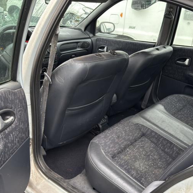Plage arriere RENAULT MEGANE 1 Photo n°14