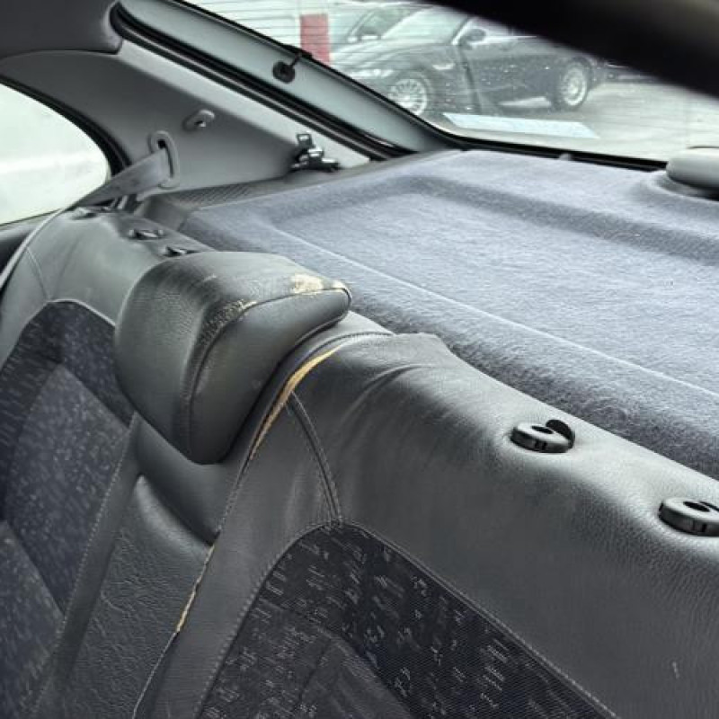 Plage arriere RENAULT MEGANE 1 Photo n°15