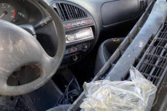 Glace retroviseur gauche CITROEN SAXO