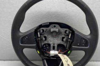 Volant RENAULT CLIO 4 Photo n°1