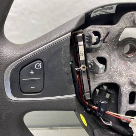 Volant RENAULT CLIO 4
