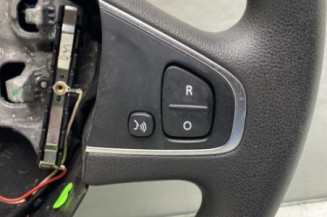 Volant RENAULT CLIO 4