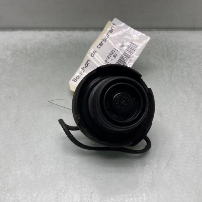 Bouchon de carburant VOLKSWAGEN GOLF 5 Photo n°3