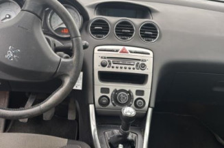 Pivot de moyeu avant gauche PEUGEOT 308 1