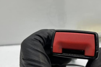Attache ceinture avant gauche VOLKSWAGEN POLO 5
