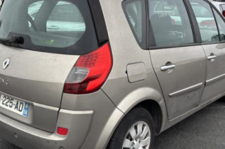 Feu arriere stop central RENAULT SCENIC 2