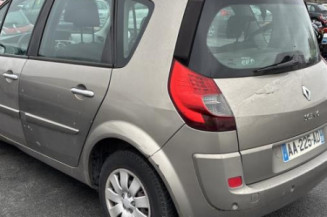 Feu arriere stop central RENAULT SCENIC 2