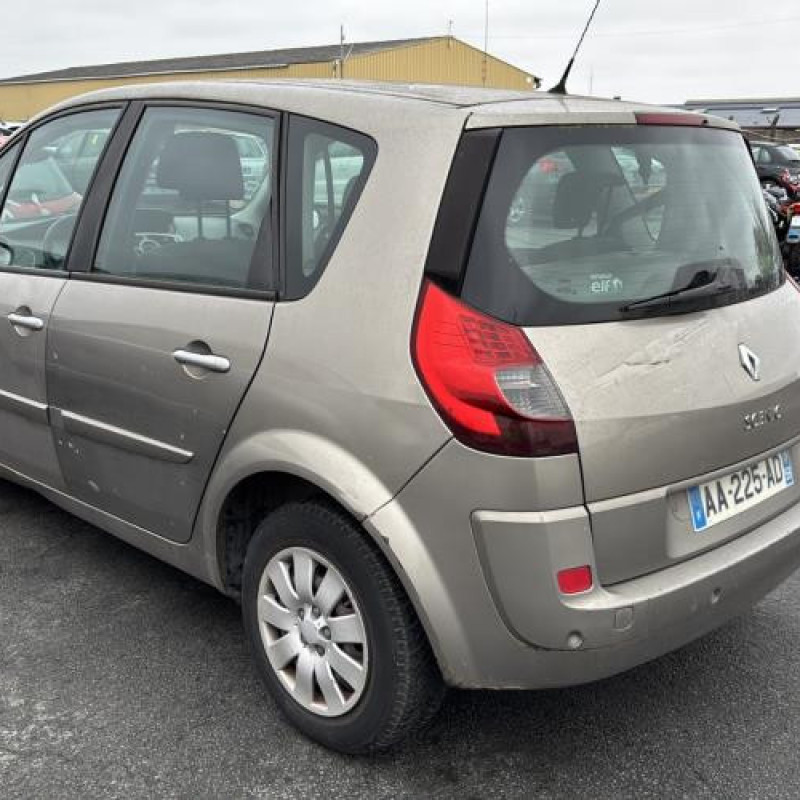 Feu arriere stop central RENAULT SCENIC 2 Photo n°12