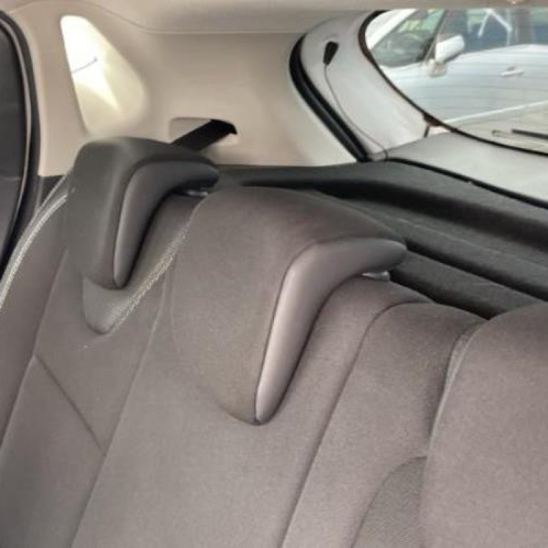 Actionneur verrou trappe d'essence RENAULT CLIO 4 Photo n°8