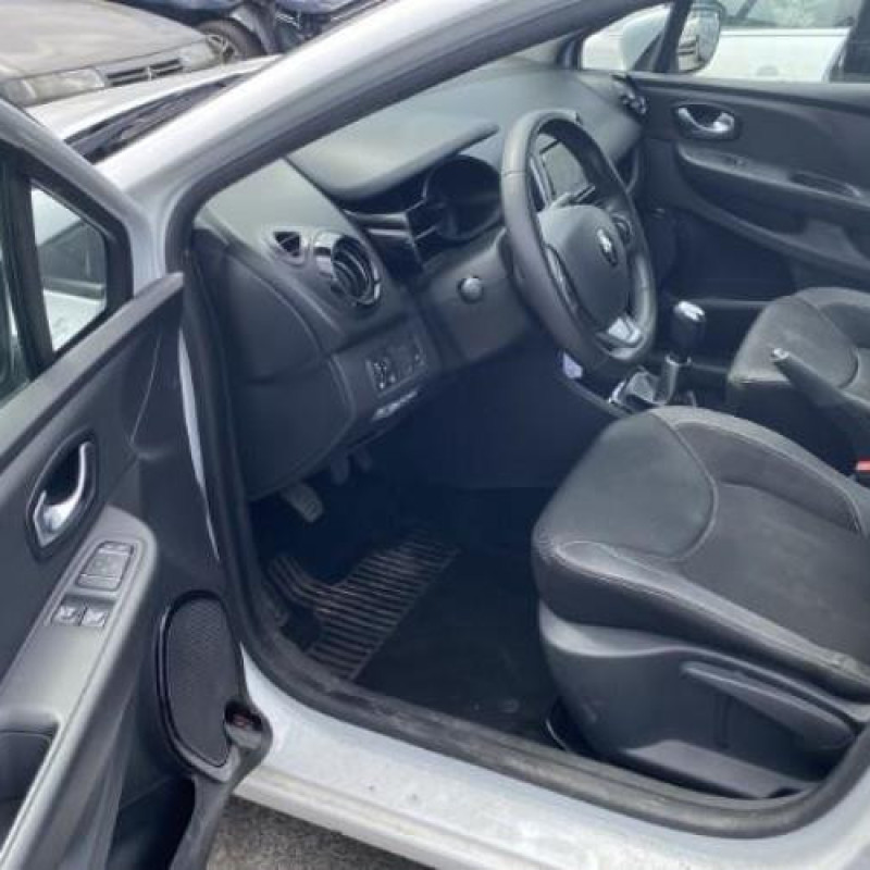 Actionneur verrou trappe d'essence RENAULT CLIO 4 Photo n°10