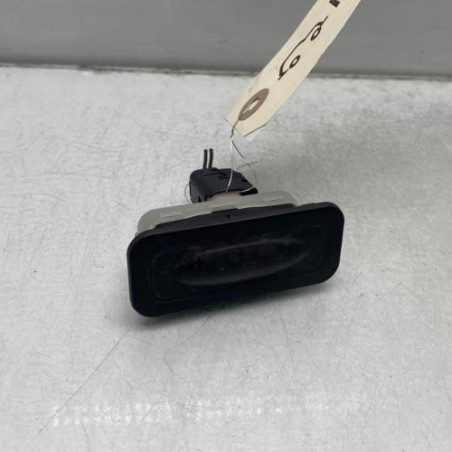 Bouton de coffre RENAULT CLIO 4 Photo n°1