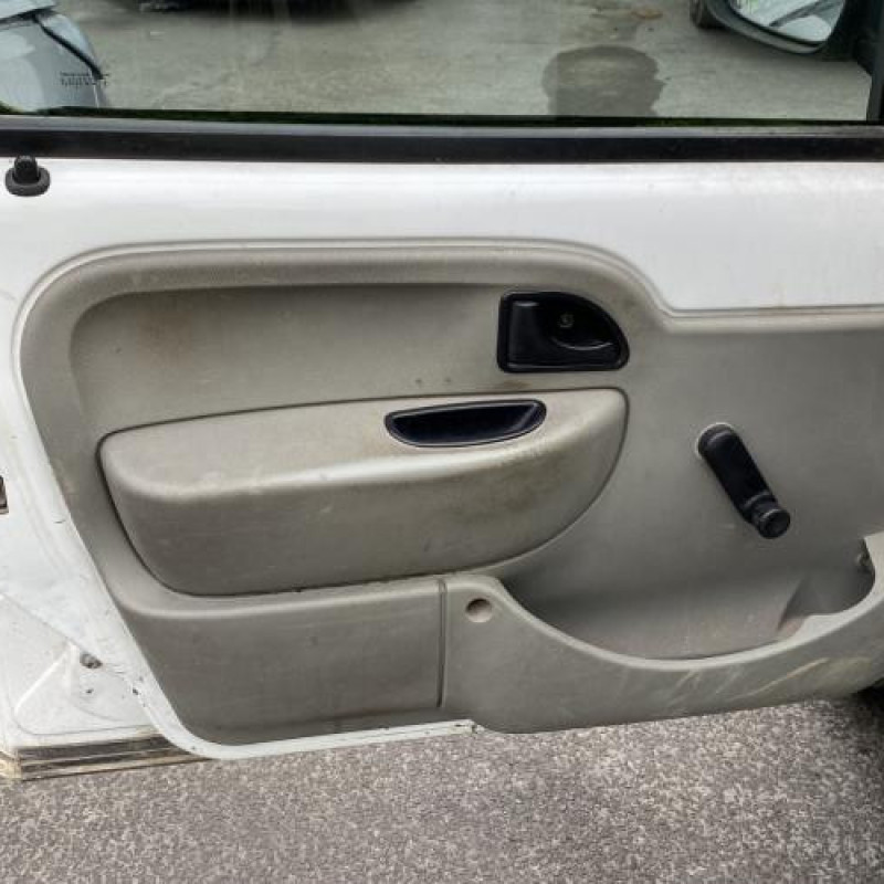 Porte avant droit RENAULT KANGOO 1 Photo n°16