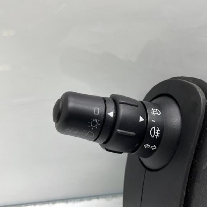 Commodo phare RENAULT CLIO 3 Photo n°2