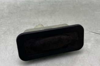 Bouton de coffre RENAULT CLIO 3 Photo n°1