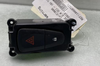 Bouton de warning RENAULT LATITUDE Photo n°1