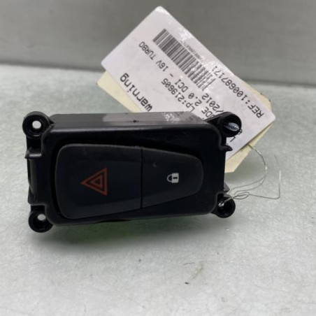 Bouton de warning RENAULT LATITUDE Photo n°1