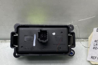 Bouton de warning RENAULT LATITUDE