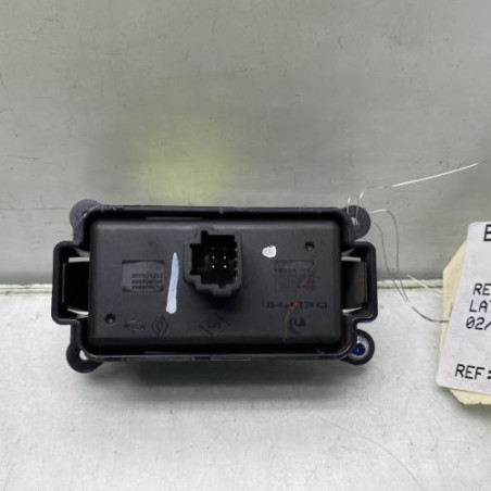 Bouton de warning RENAULT LATITUDE