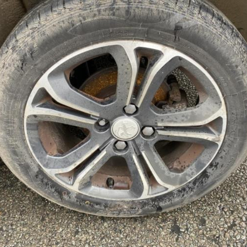 Ceinture arriere gauche PEUGEOT 208 1 Photo n°4
