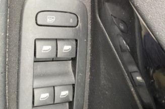 Ceinture arriere gauche PEUGEOT 208 1